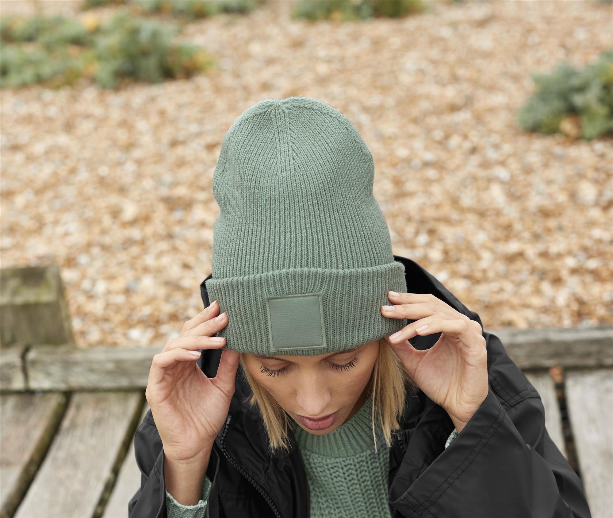 BEECHFIELD DEEP CUFFED TONAL PATCH BEANIE bedrukken met eigen logo