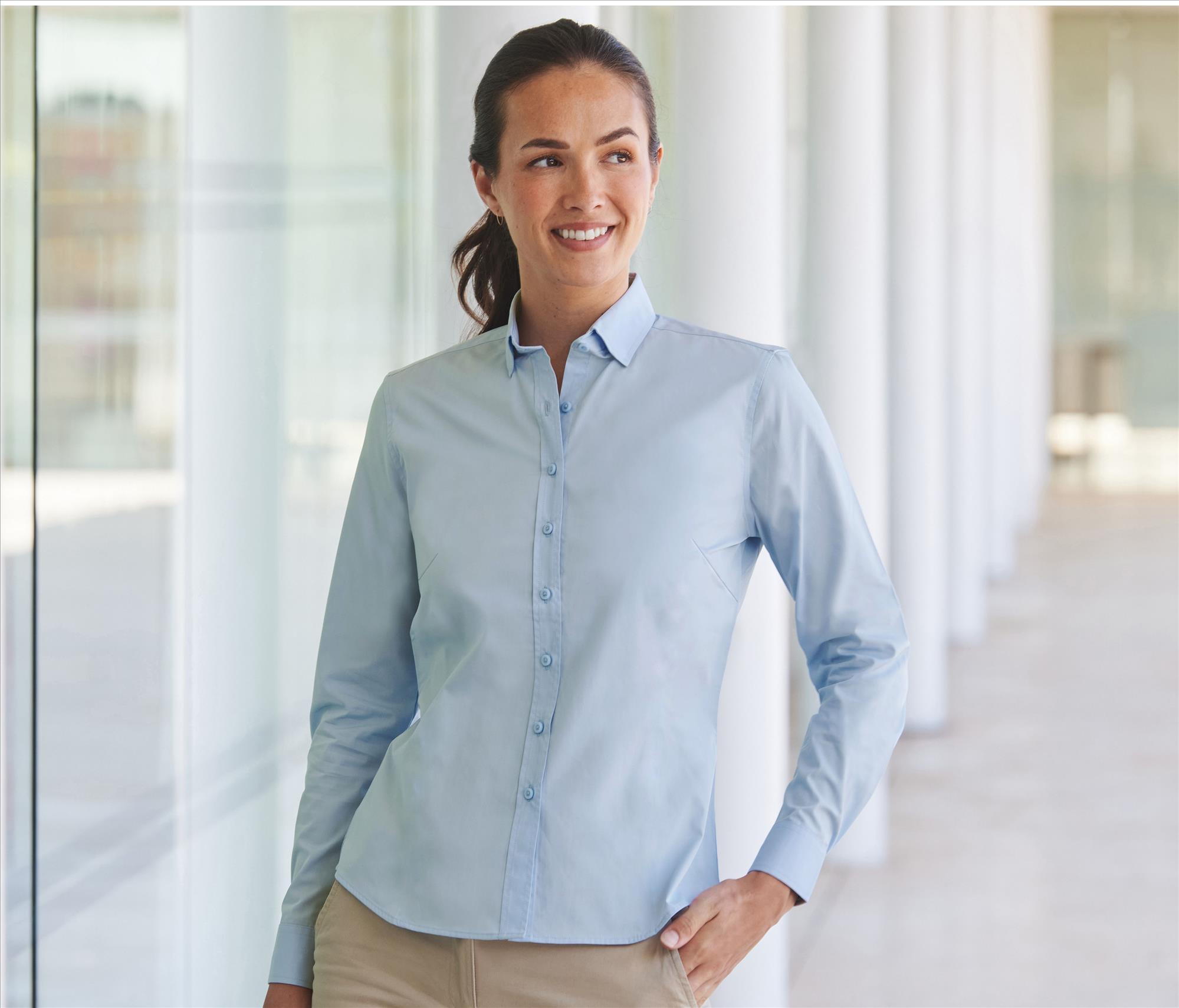 HENBURY LADIES' LONG SLEEVED 'COTTON FEEL' COOLPLUS® SHIRT bedrukken met eigen logo