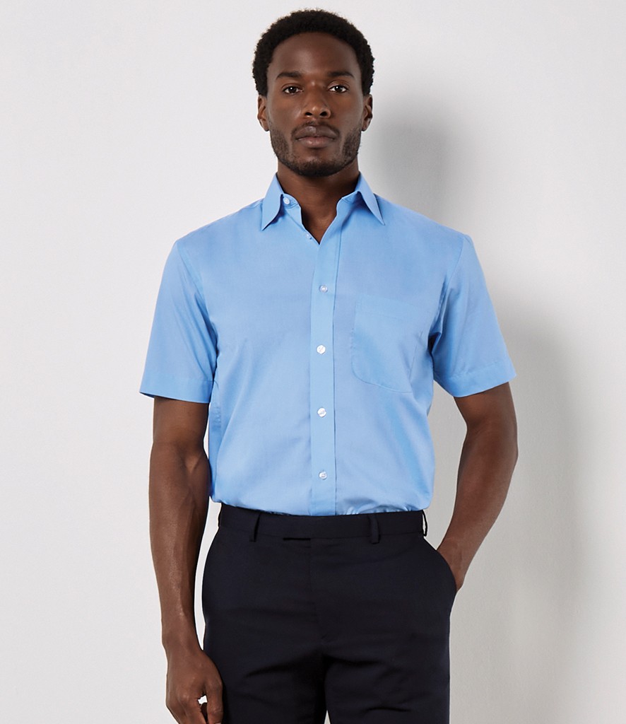 Kustom Kit Short Sleeve Classic Fit Business Shirt bedrukken met eigen logo