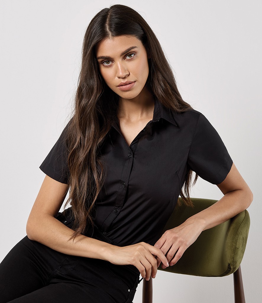 Kustom Kit Ladies Short Sleeve Tailored Poplin Shirt bedrukken met eigen logo