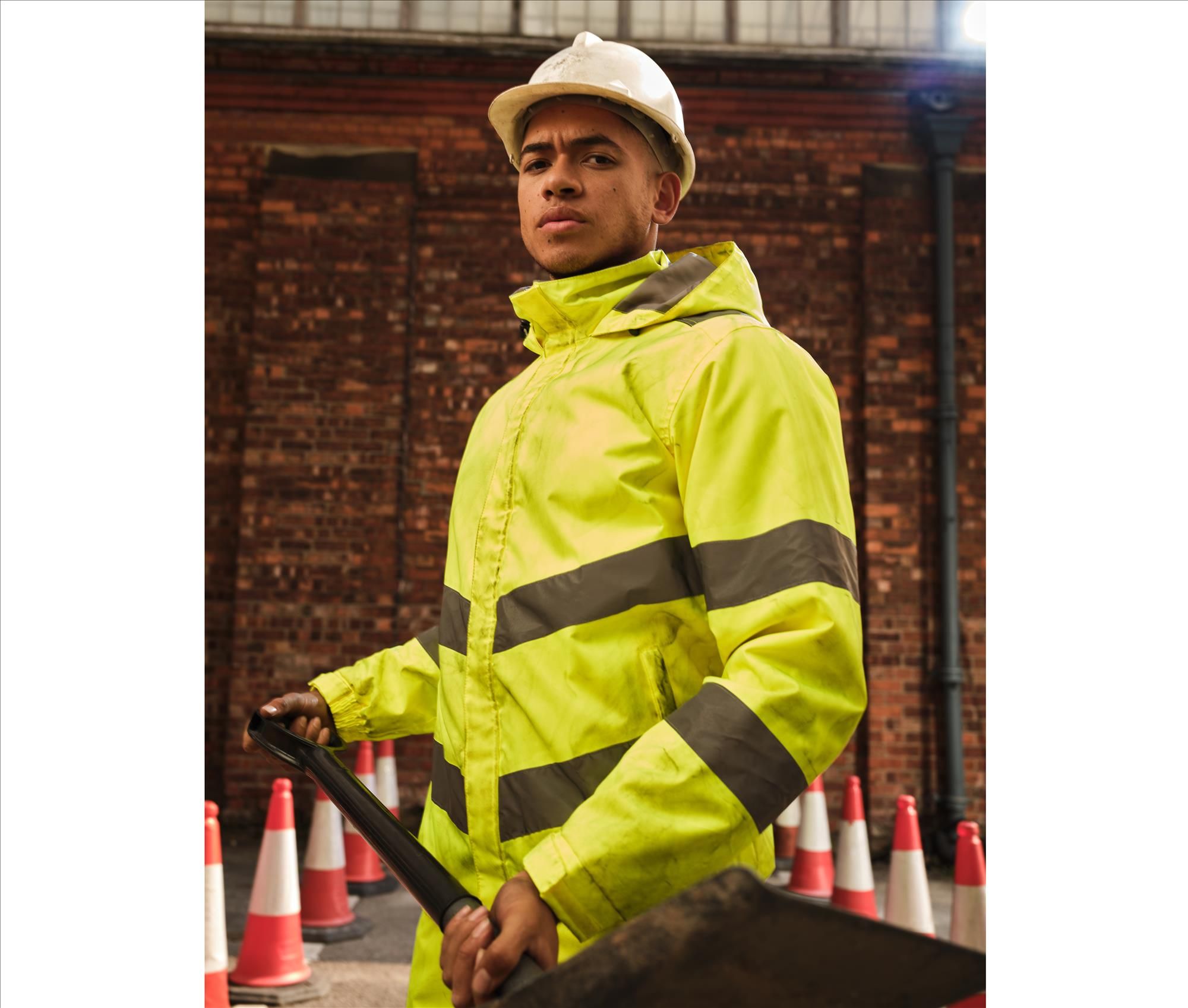 REGATTA HI-VIS PRO CONTRACT DOVER JACKET bedrukken met eigen logo