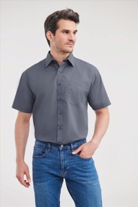 Russell Men Shortsleeve Clas. Polycot. Poplin Shirt Russell 9935M