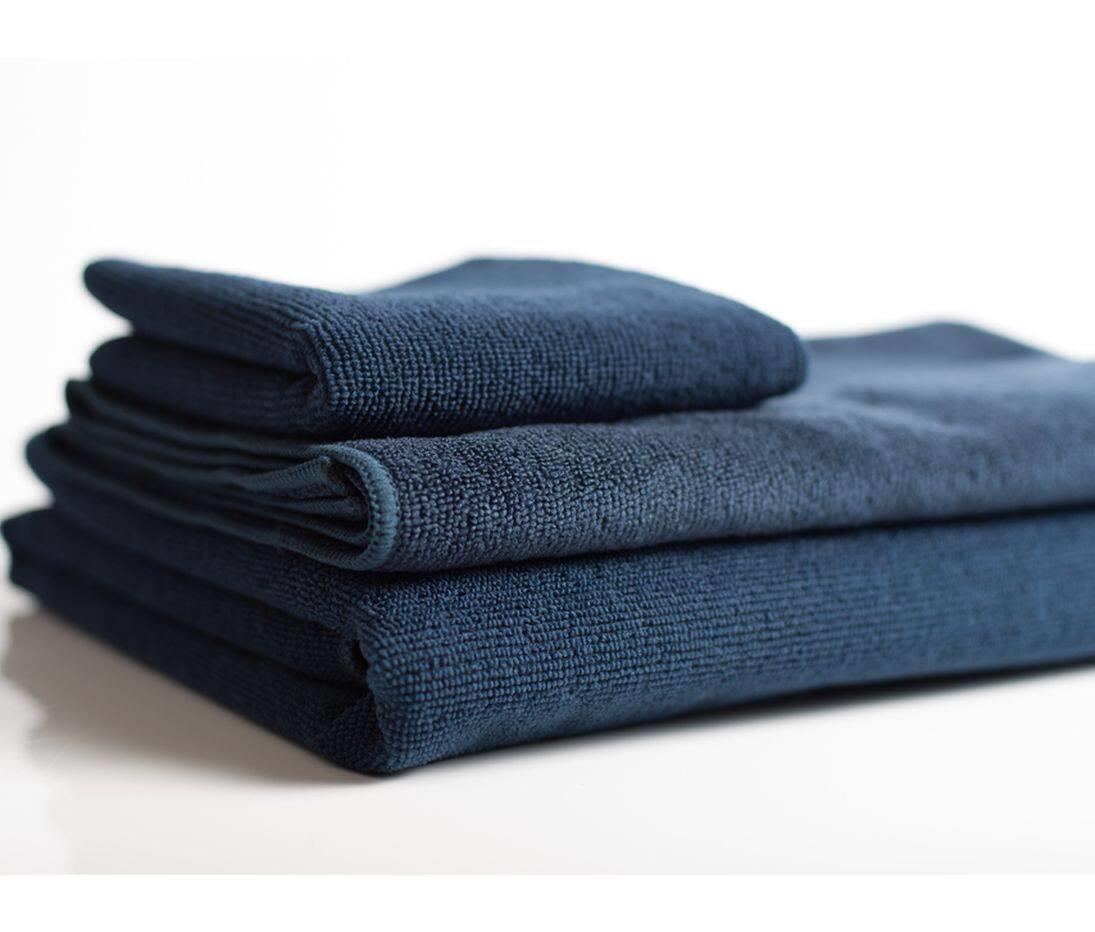 MICROFIBRE GUEST TOWEL